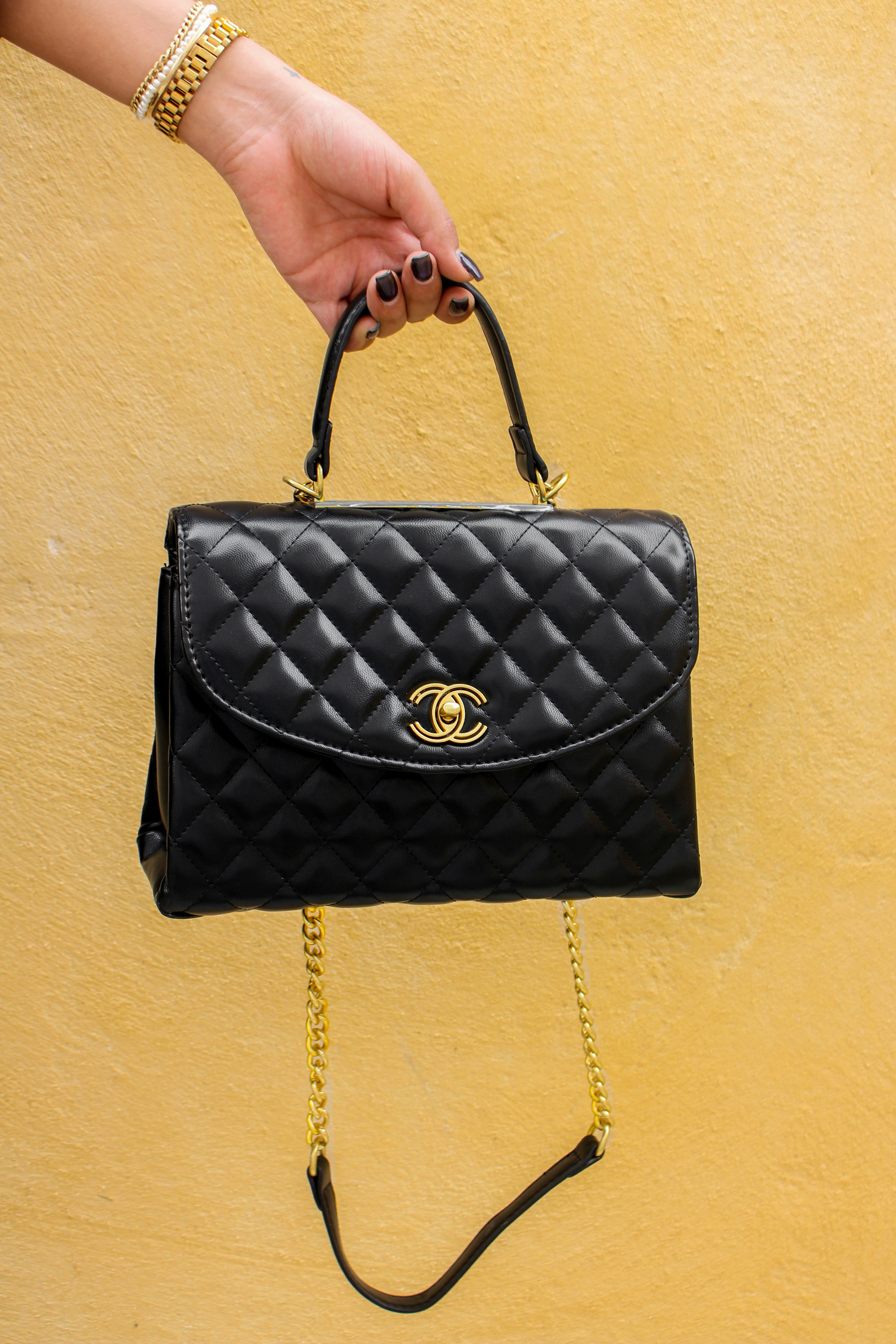 Chanel Classic Flap — Medium, Black Caviar